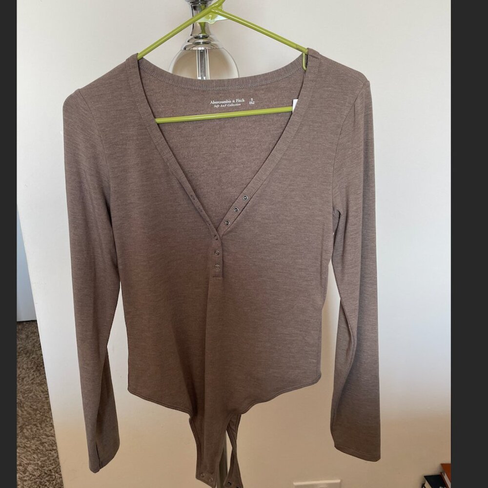 NWT ABERCROMBIE LONG SLEEVE COTTON BODYSUIT--BROWN--SMALL--WOMEN'S